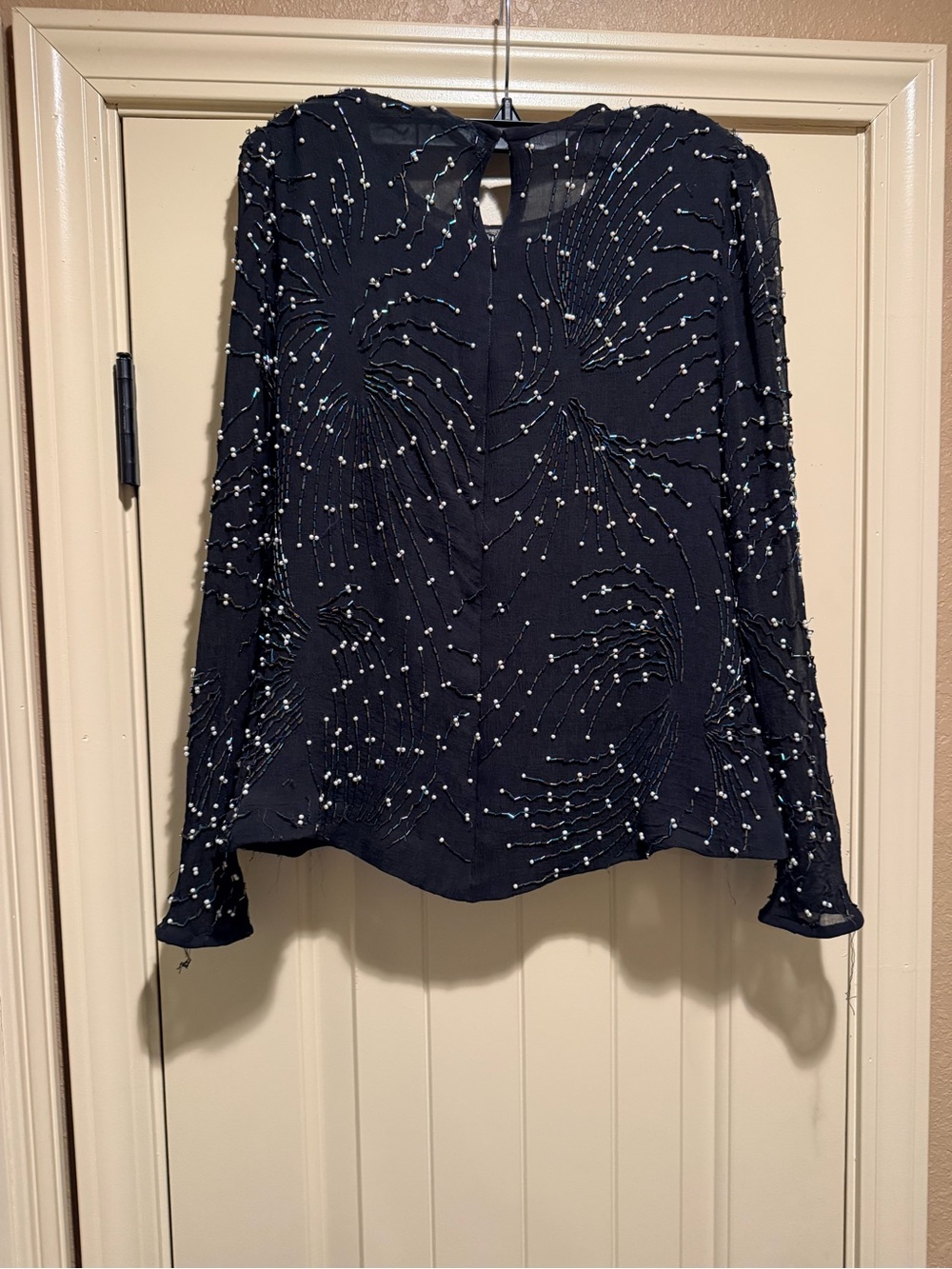 Source Unknown Black Long-Sleeve Beaded Women's Top Vintage - Picture 2 of 2